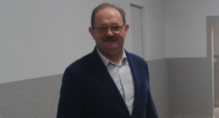 Gm. Nowodwór: Wójt Piotrowski z pełnym poparciem radnych