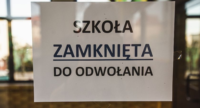 Czy uczniowie wrócą we wrześniu do szkół?
