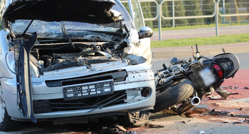 Skutki wypadku na motocyklu są poważniejsze, niż wypadku samochodowego