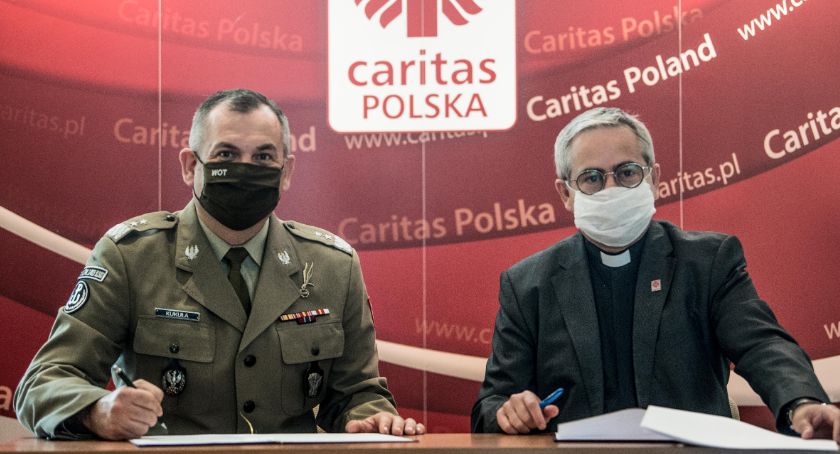 Terytorialsi ramię w ramię z Caritasem