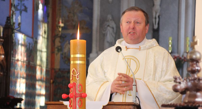 Proboszcz z Sobieszyna w ciężkim stanie trafił do szpitala