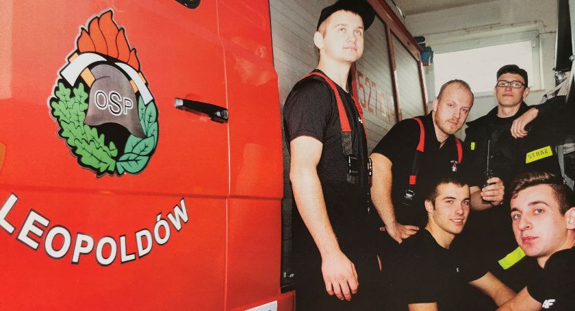 Zbierają złom, bo chcą kupić nowy wóz bojowy