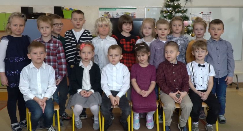 Za co przedszkolaki kochają babcie i dziadków? 