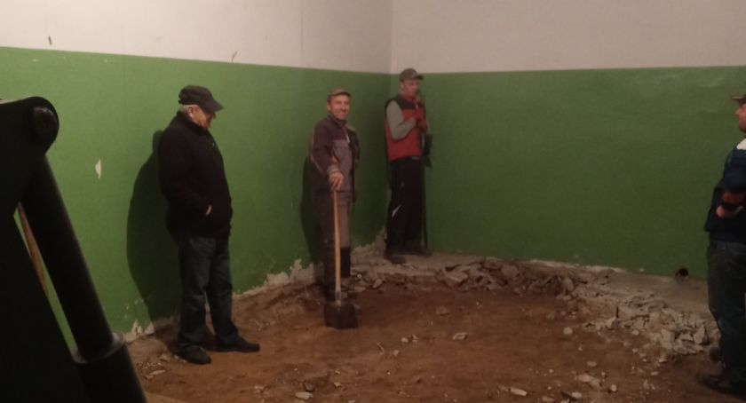 Ułęż. Strażacy marzą o nowym wozie bojowym