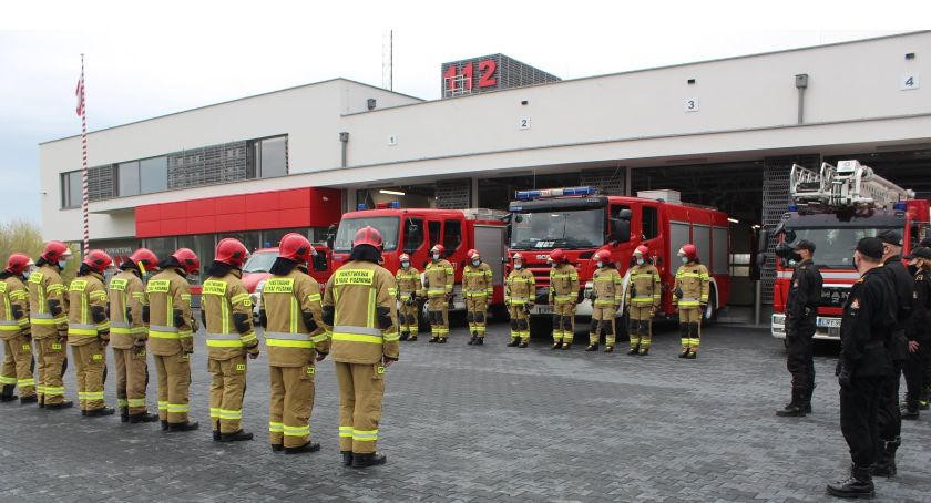 RYKI Jedenastu strażaków awansowało na wyższe stopnie