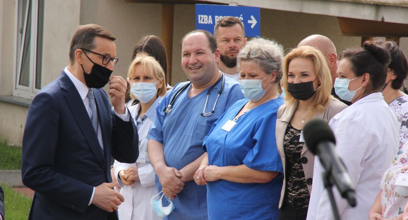 Premier Mateusz Morawiecki w ryckim szpitalu
