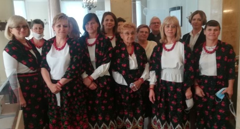 Zagłosuj na kobiety ze Starej Dąbi (część 21 z 27)