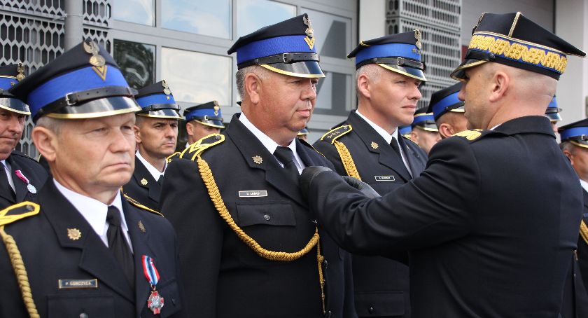RYKI Nowa komenda straży uroczyście otwarta. Było przecięcie wstęgi i medale