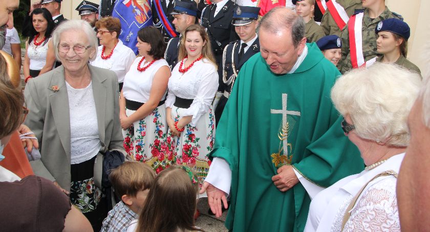 Parafianie z Sobieszyna pożegnali swojego proboszcza