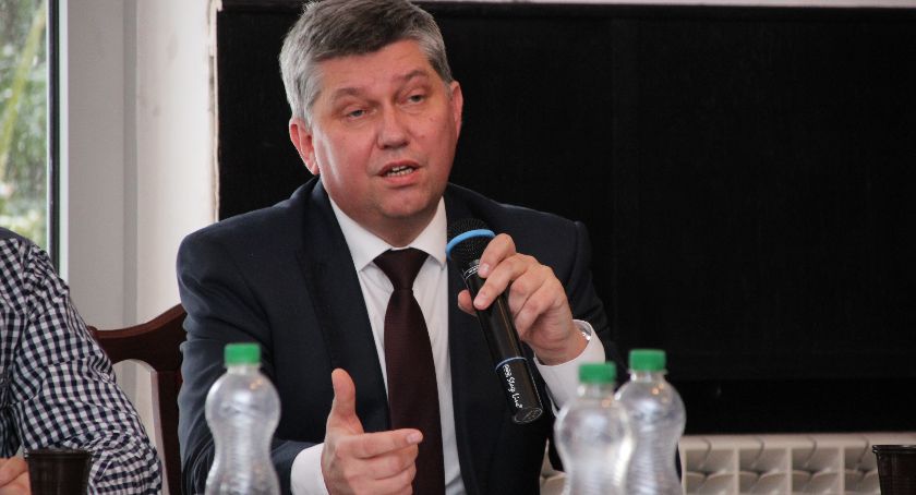Jedna radna nie ufa burmistrzowi Ryk