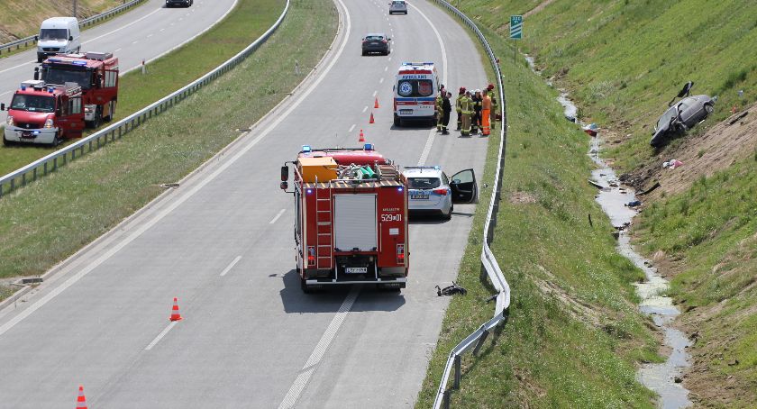 RYKI Groźny wypadek na drodze ekspresowej S17. Dwie osoby trafiły do szpitala