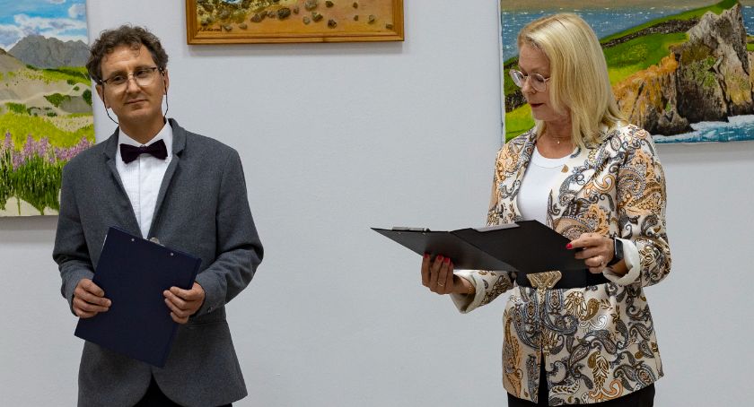 Prace Huberta Krawczaka do obejrzenia w galerii centrum kultury