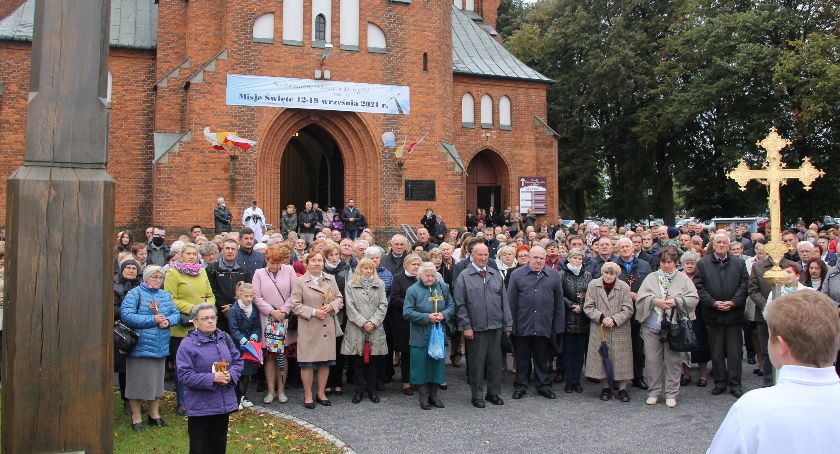 RYKI Tysiące wiernych na Misjach Świętych