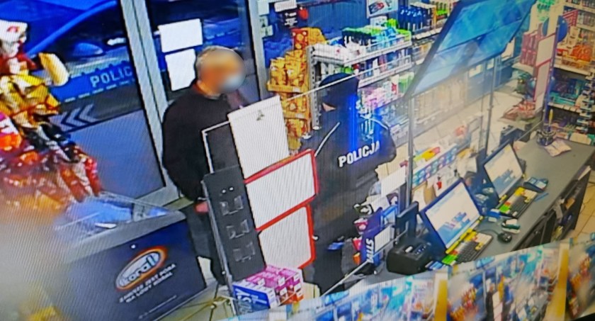 Twierdził, że idzie pieszo z Puław. Myślał, że jest w Gnieźnie