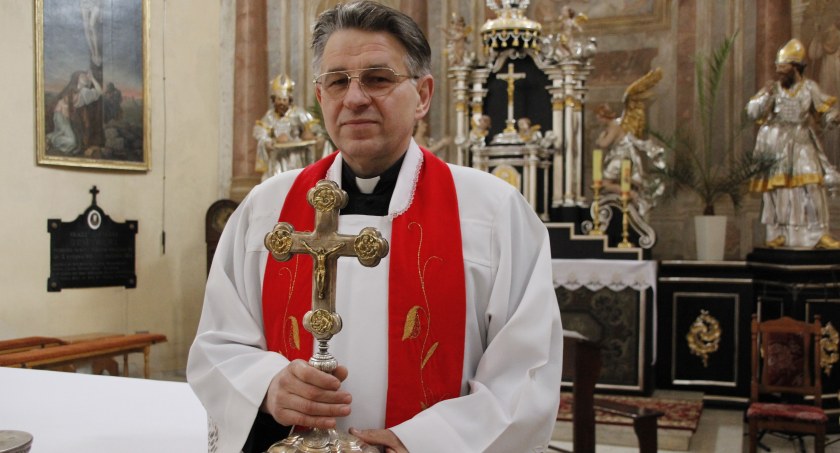 Wielki Piątek, jedyny dzień w roku, w którym nie odprawia się Mszy św.