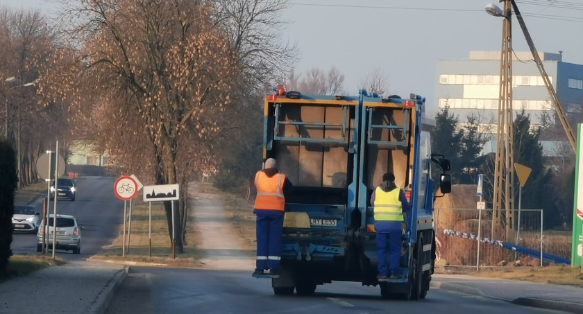 Uwaga! Jadą droższe śmieci