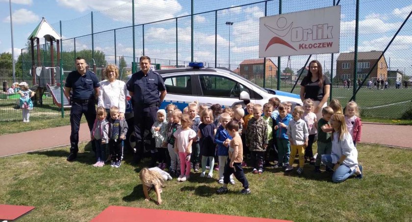 Policjanci w przedszkolu