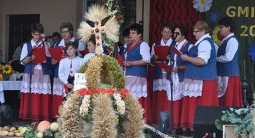 Panie z Paprotni proszą o głosy