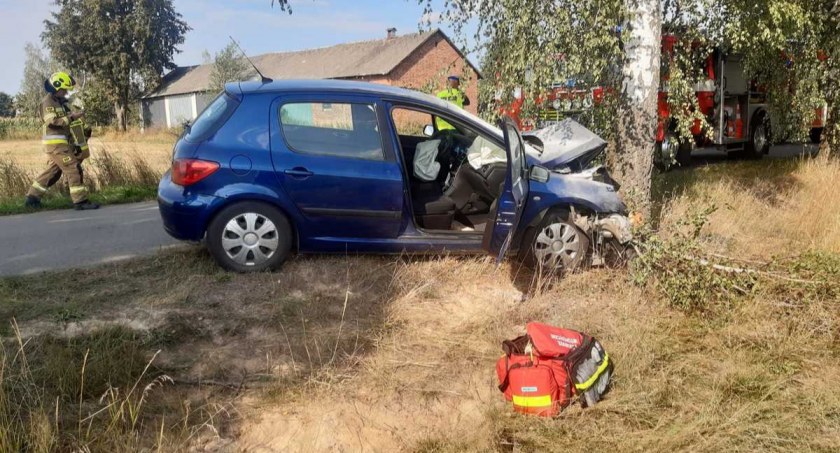 Rannego kierowcę zabrał helikopter LPR