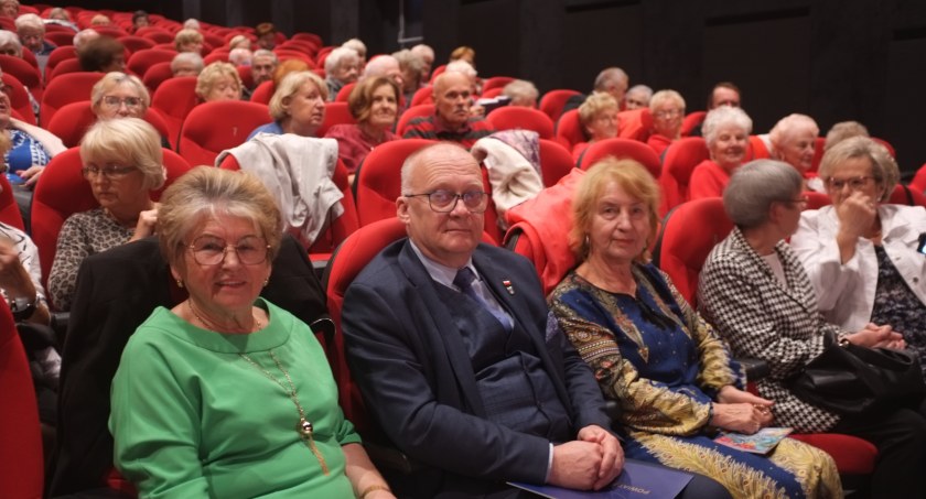 Seniorzy wracają na „uczelnię”