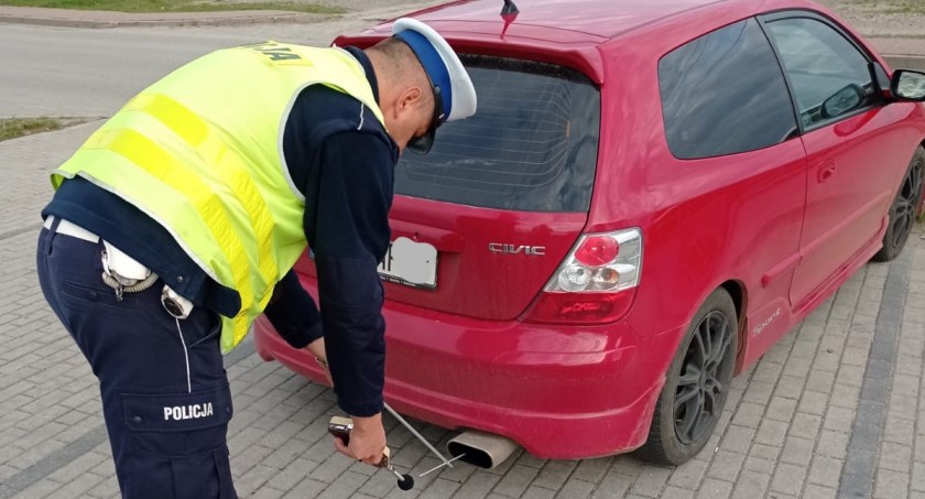 Hałasujesz na drodze? Policja z Ryk ma na to sposób
