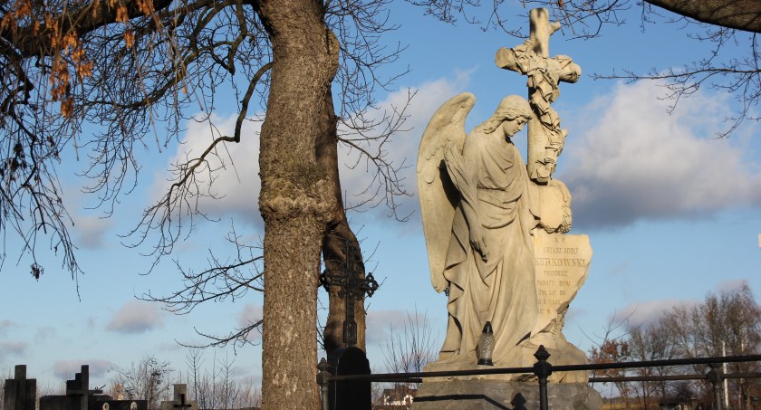 Wesprzyj renowację zabytkowych nagrobków
