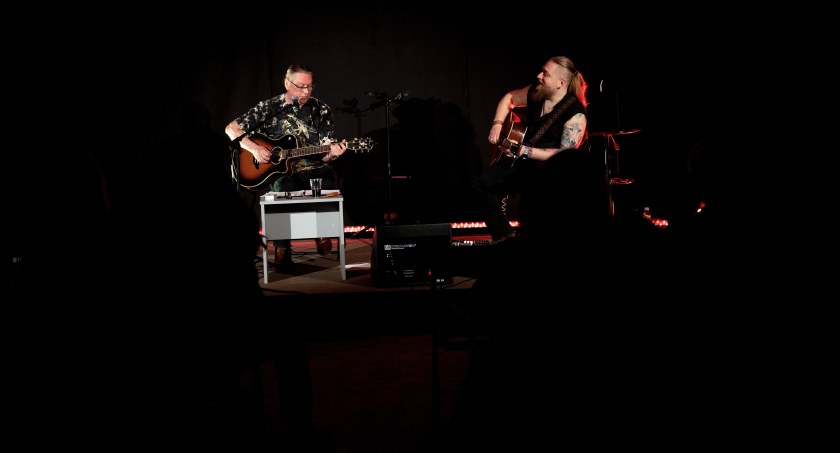 Blues kulturalnie i charytatywnie. Ponad 2.600 zł na leczenie 8-letniej Mai