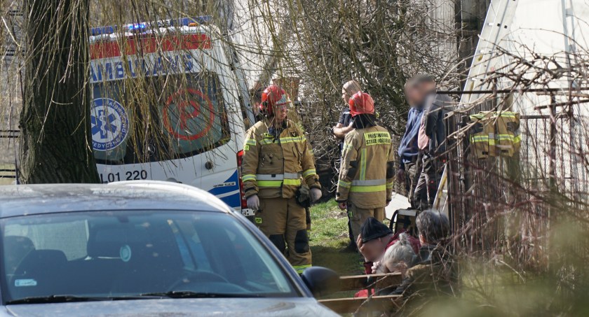 65-latek spadł z rusztowania. Mimo reanimacji, nie udało się uratować mu życia