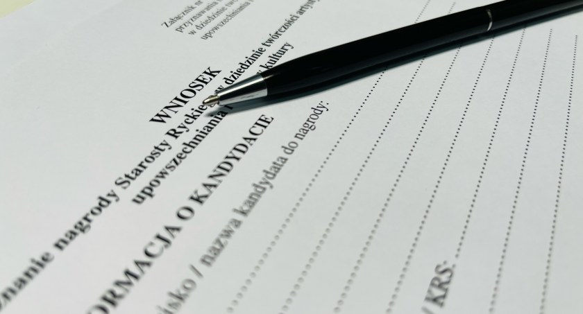 2 tys. zł za twórczość artystyczną