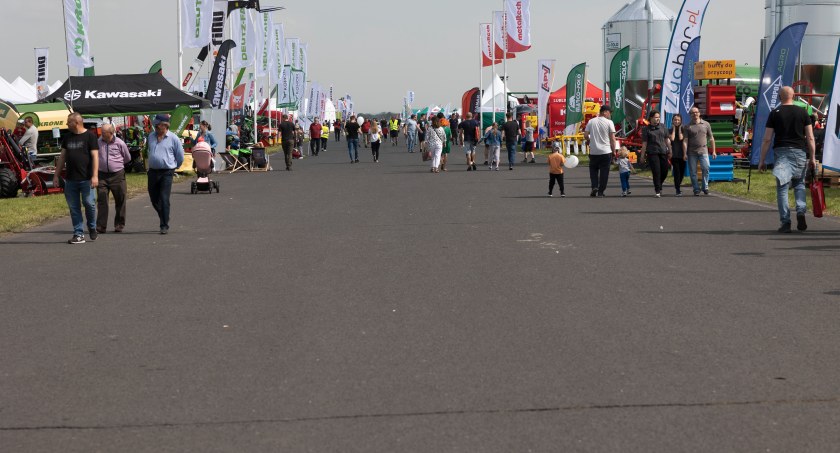 Wystawcy z całej Polski zjechali do Moto Parku Ułęż. Trwa Zielone Agro Show 2023