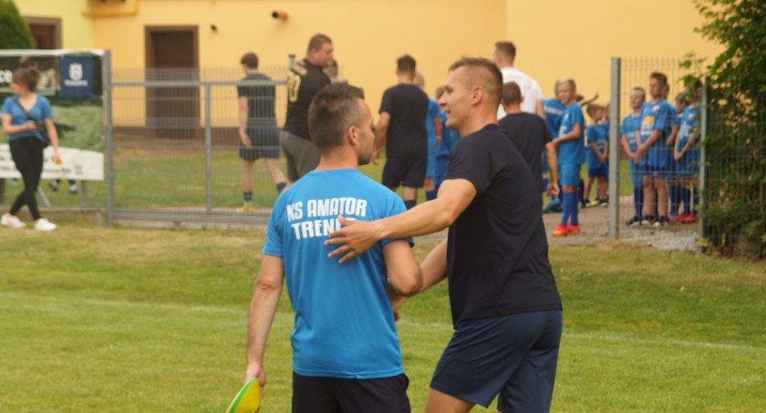 Tak wyglądały derby Amatora Leopoldów/Rososz  z Czarnymi 1947 Dęblin