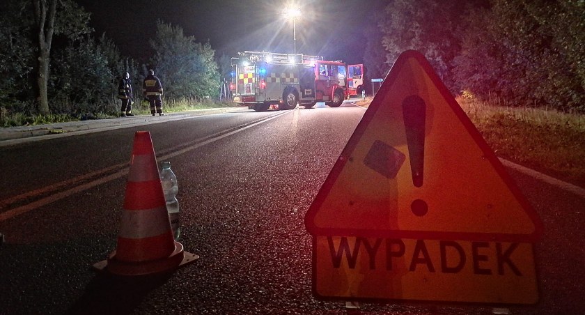 Tragiczny wypadek na drodze w okolicy Nowodworu. Dwie osoby nie żyją, a cztery zostało ranne