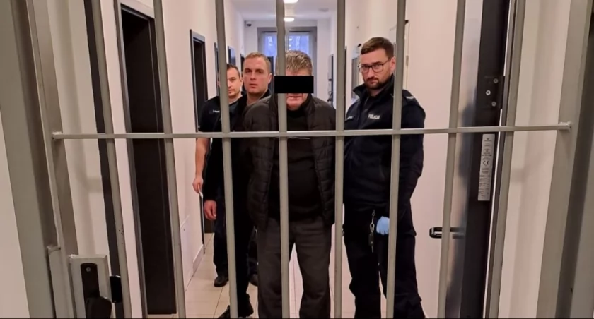 60-latek chciał spalić dom i gospodarstwo