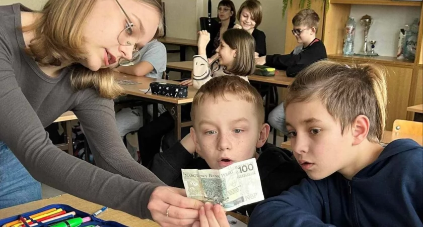 Poznają tajniki pieniądza