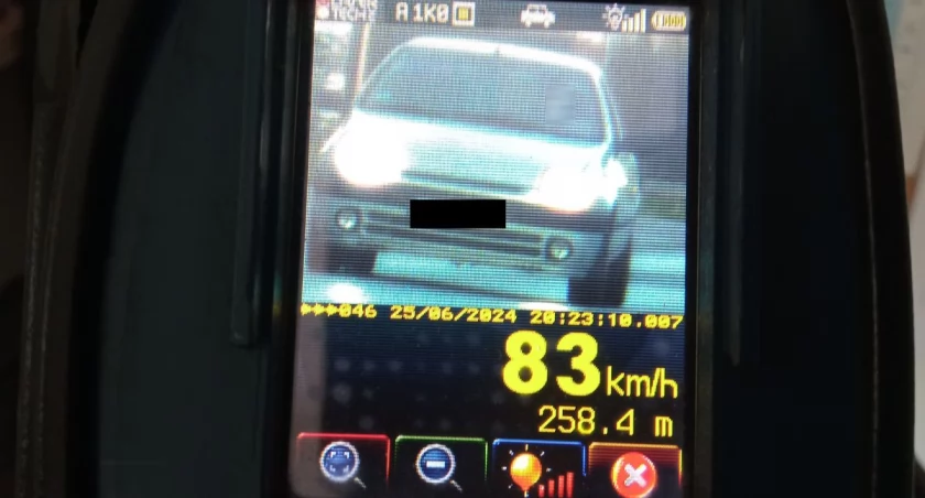 Na podwójnym gazie uciekał przed policją