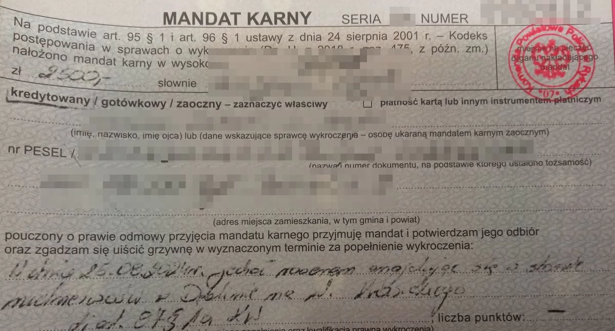Nocne wybryki 42-latka. Zapłacił 3000 zł mandatu 