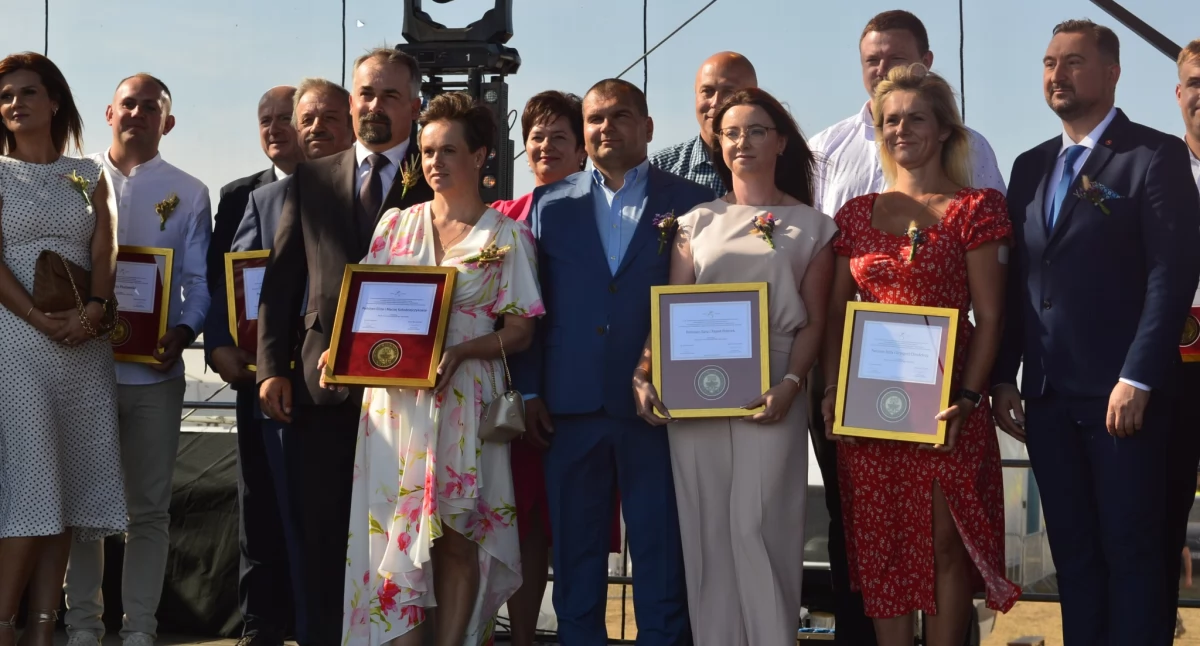 Powiat Rycki triumfuje na Dożynkach Województwa Lubelskiego w Radawcu!