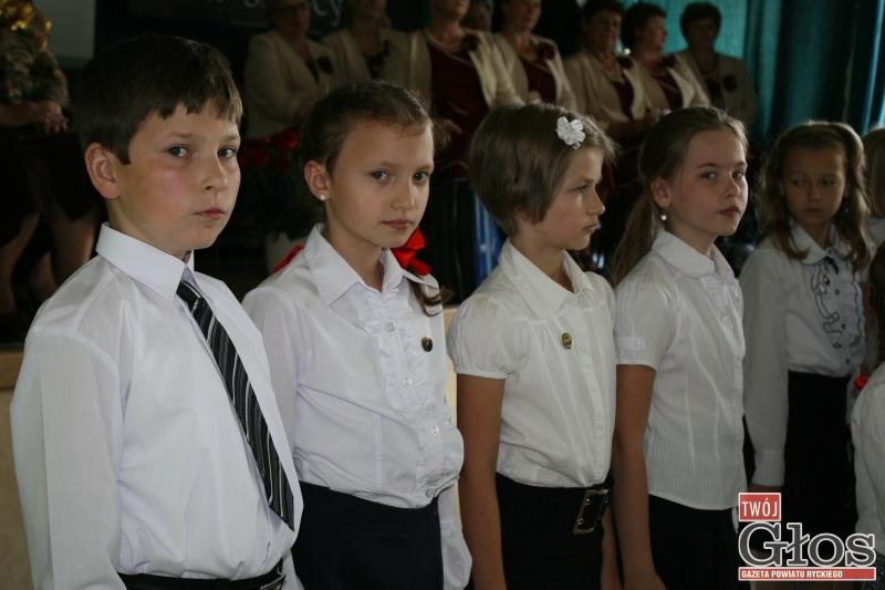 100 lat stężyckiej szkoły
