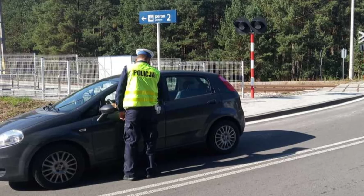 Zatrzymaj się, zanim będzie za późno. Policja ostrzega w ramach akcji „Bezpieczny Przejazd”