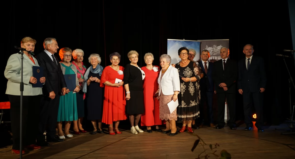 Dzień Seniora w Rykach pełen muzyki i słodkich niespodzianek [ZDJĘCIA]