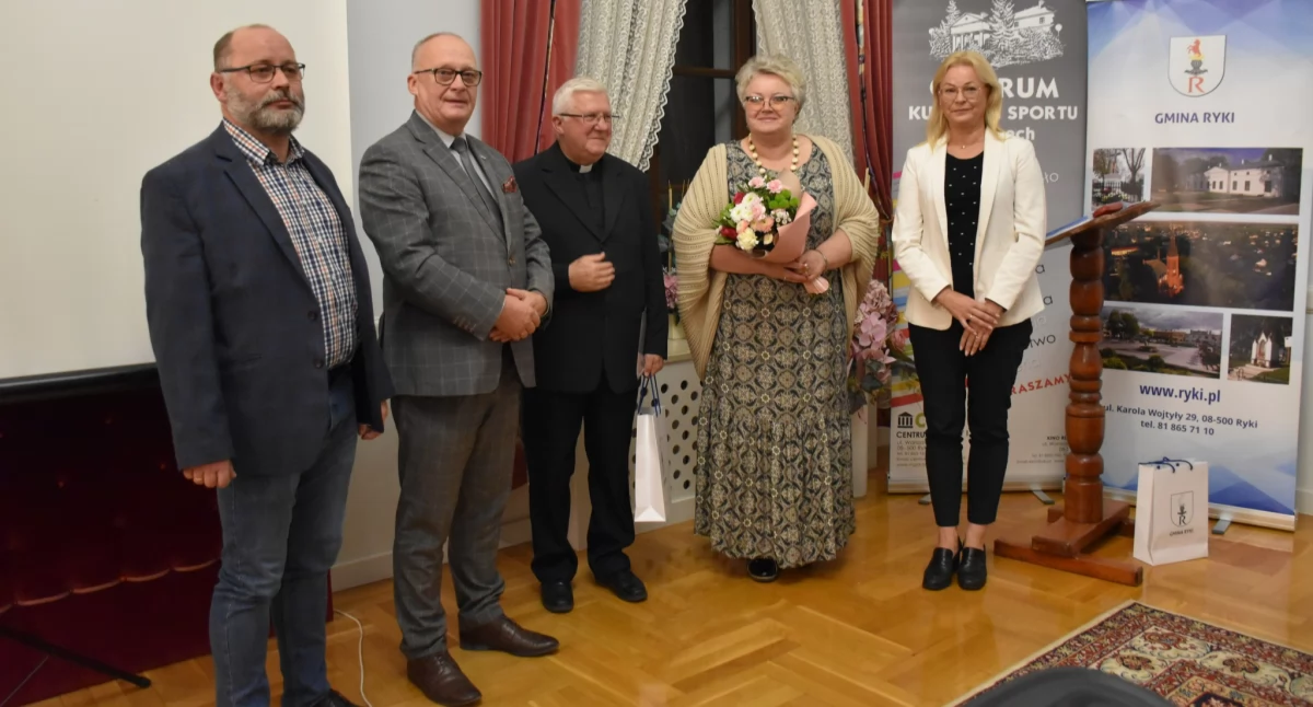 Odkryj historię Parafii w Rykach! Nowa książka Ks. Stanisława Chodźko i Hanny Witek już dostępna