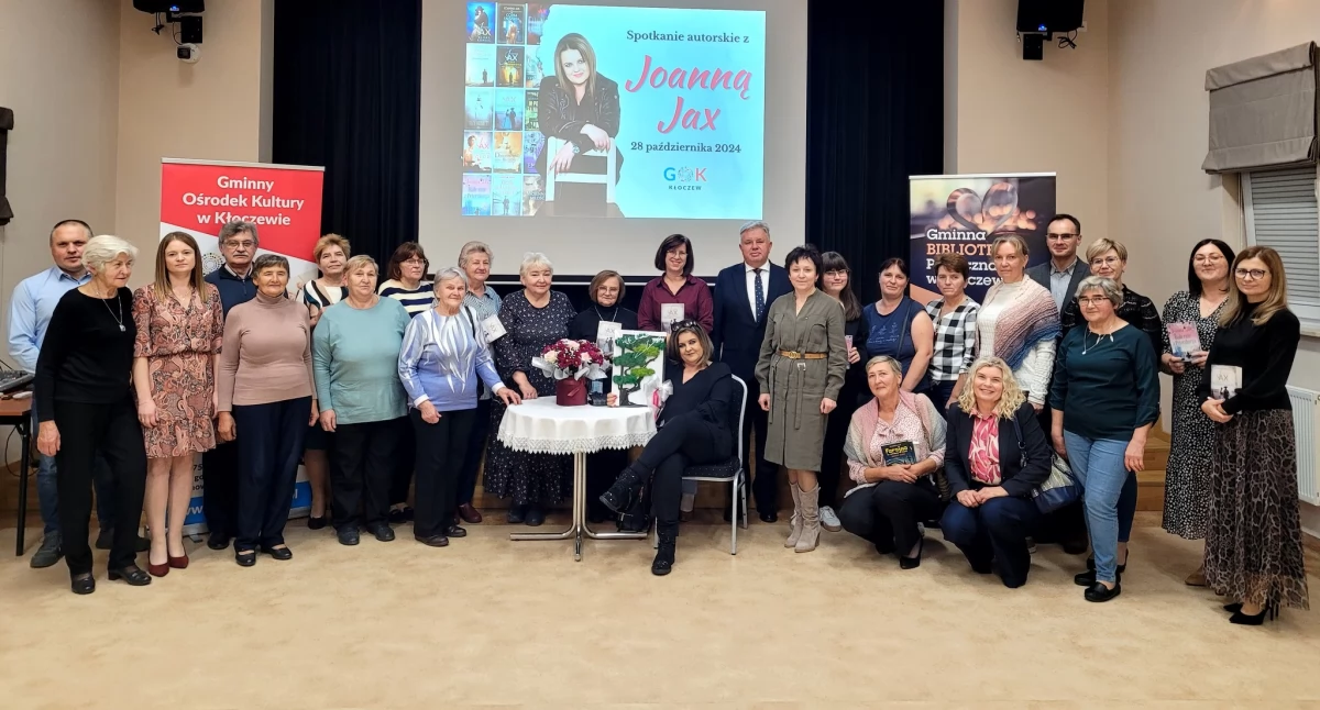Pisarka, która podbiła serca milionów, odwiedziła Kłoczew! Joanna Jax spotkała się z czytelnikami!
