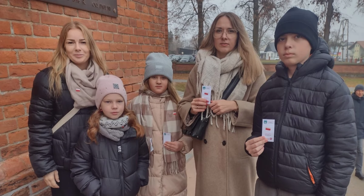  Powiatowe Obchody Narodowego Święta Niepodległości w Rykach: Patriotyzm, Tradycja i Wspólnota [ZDJĘCIA]