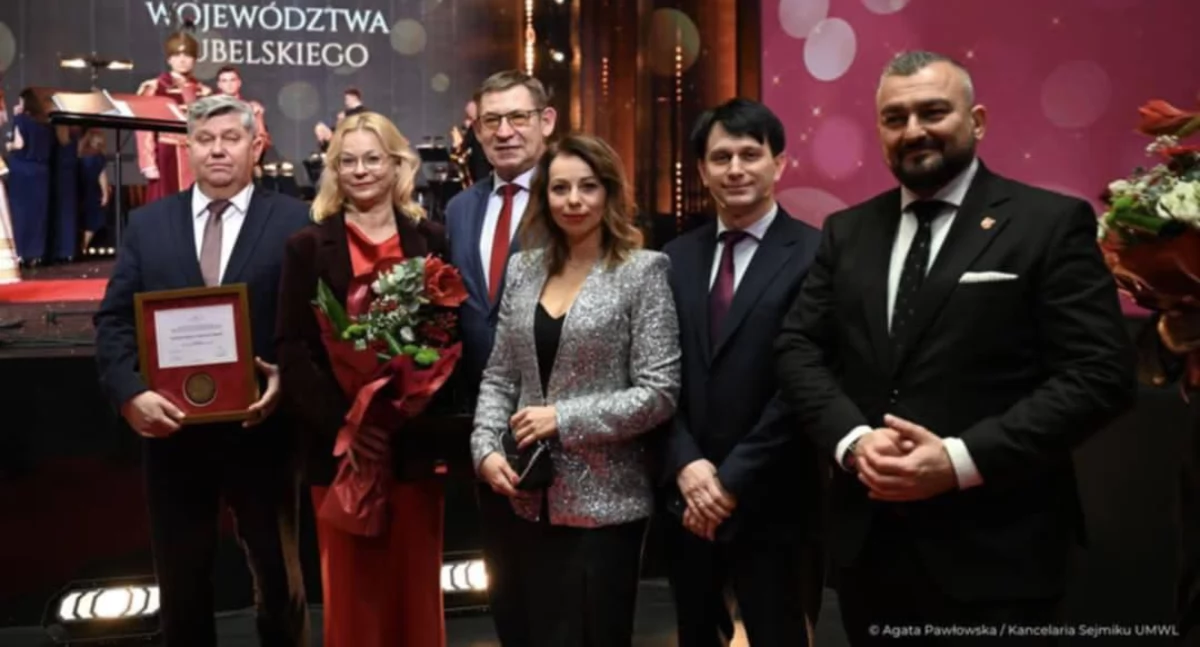 Wielkie wyróżnienie dla Centrum Kultury i Sportu w Rykach. Medal za wspieranie rozwoju regionu!