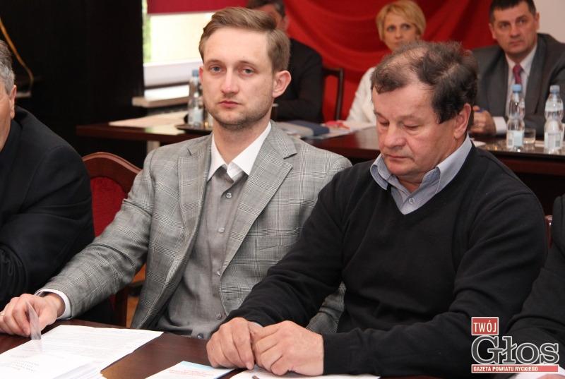 W Rykach odwoływali i powoływali wiceprzewodniczących rady miejskiej