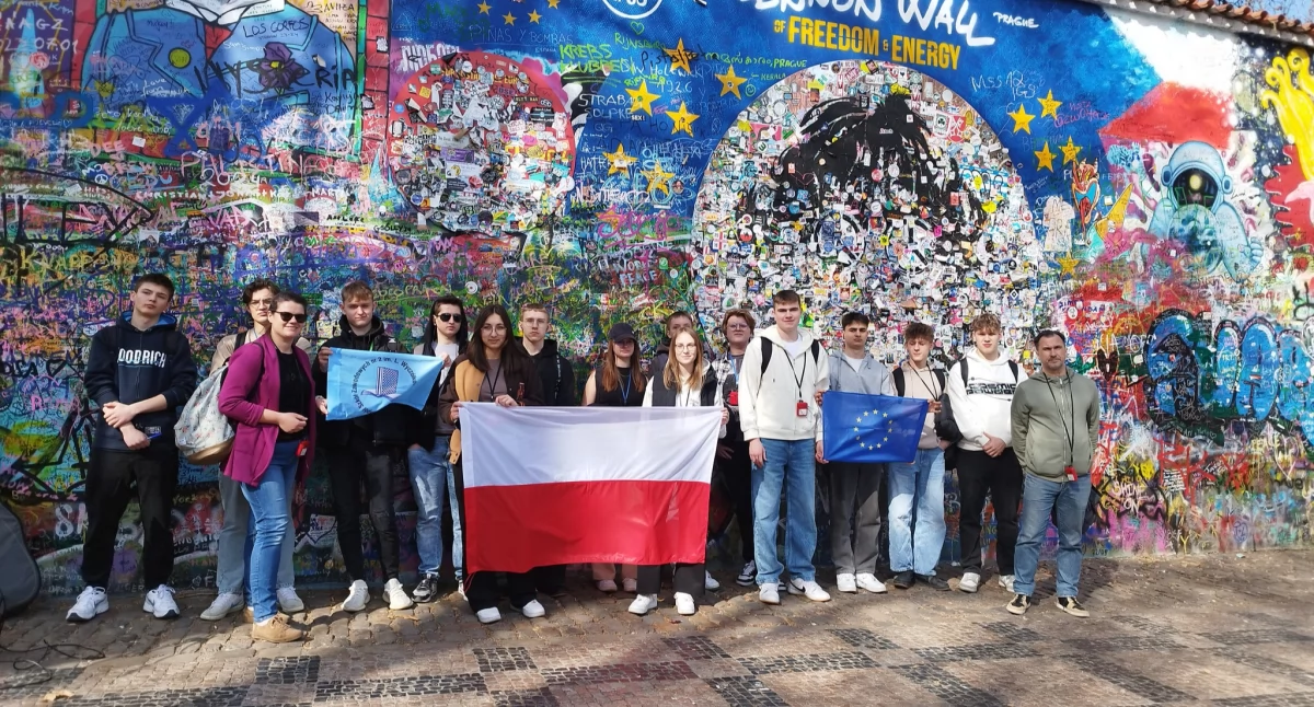 Uczniowie i nauczyciele Budowlanki uczą się i zwiedzają Europę z Erasmusem
