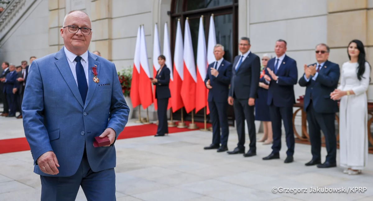 Złoty Krzyż Zasługi dla Starosty Ryckiego. Prezydent RP uhonorował samorządowców podczas uroczystości w Pałacu Prezydenckim