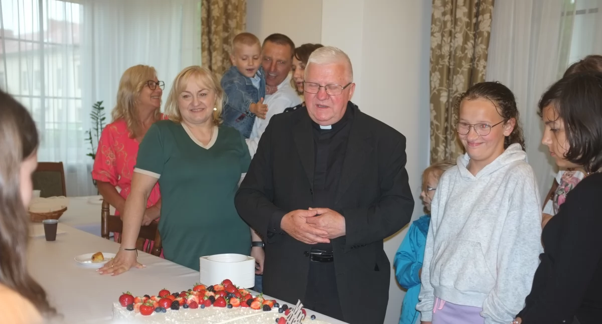 Ksiądz Stanisław Chodźko obchodzi 40-lecie kapłaństwa