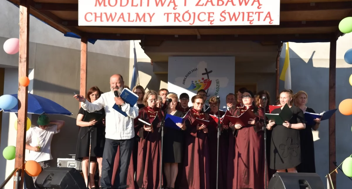 Jeden dyrygent, dwa chóry, wielka misja. Tak Ryki i Kurów zjednoczyły siły na muzycznej scenie