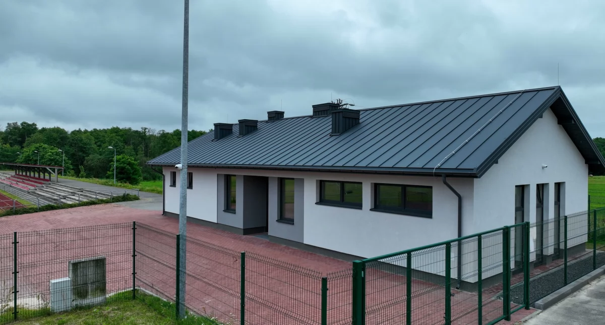 Ułęż: Sport i bezpieczeństwo zyskują na sile! Odebrano kluczowe inwestycje.